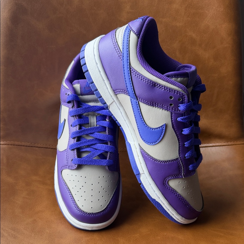 NIKE dunks low | Purples & Gray, NWOT. AWESOME SNEAKER